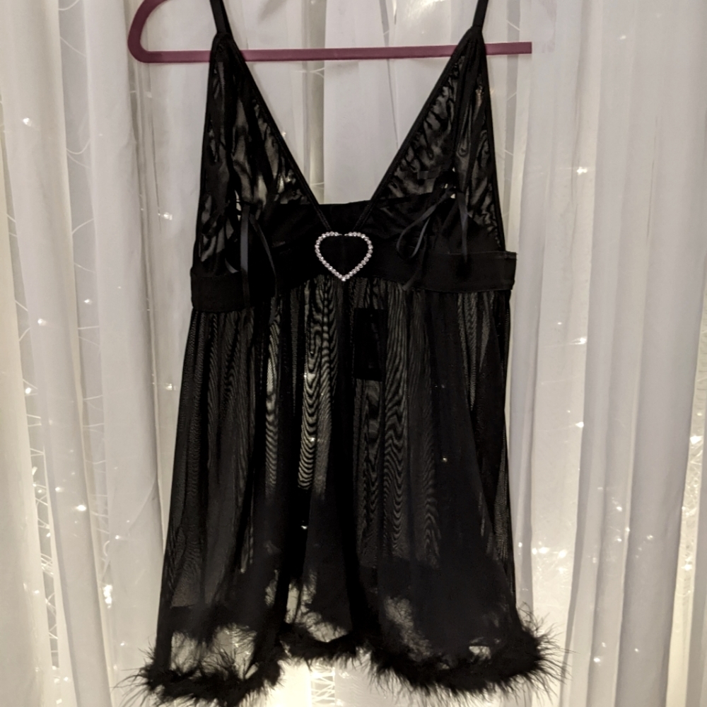 NWT Black Marabou Babydoll with Rhinestone Heart size 18